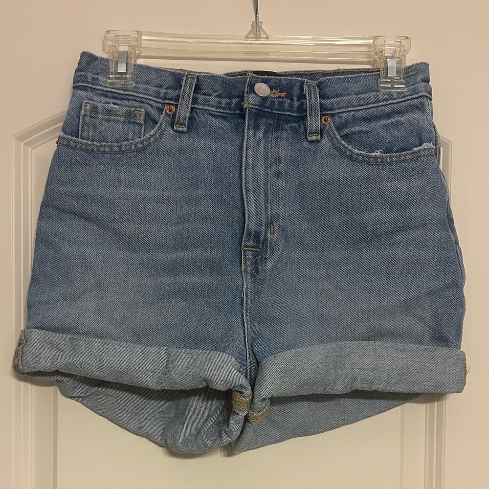 Mom high rise Jean shorts size 26